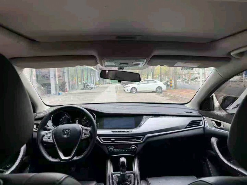 泉州20年长安汽车逸动4