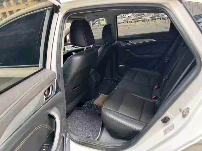 泉州20年长安汽车逸动5