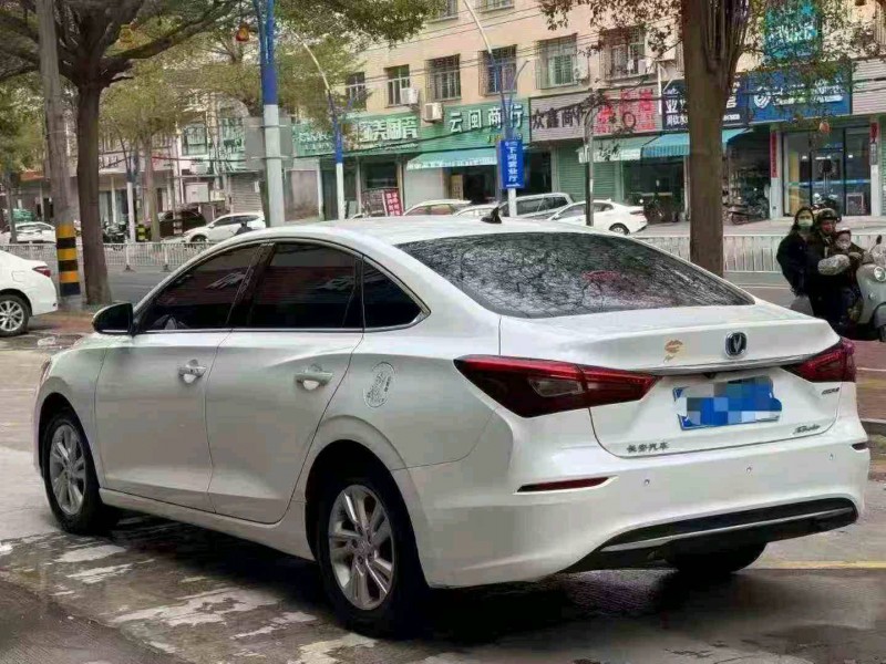 泉州20年长安汽车逸动7