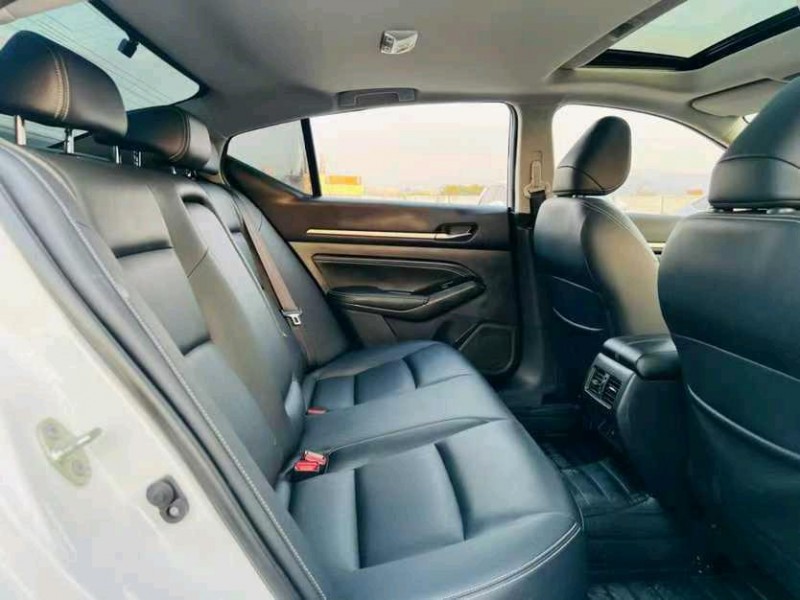 东莞25年日产天籁6