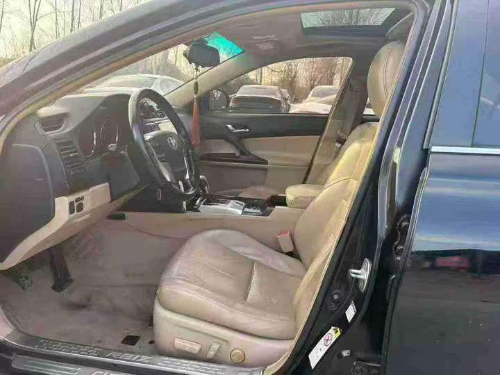 徐州12年丰田锐志6