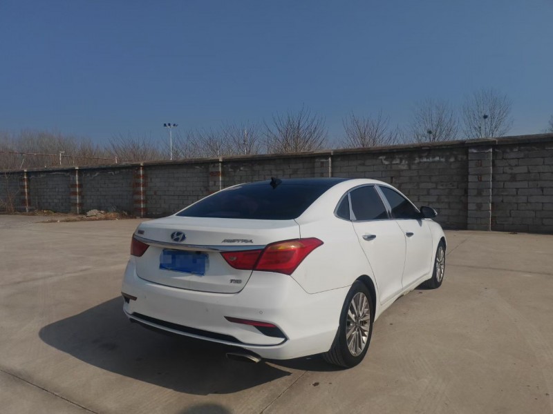 安阳15年丰田凯美瑞5