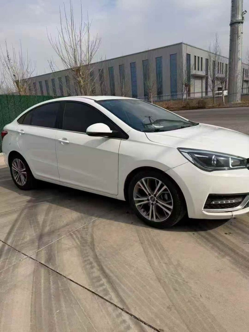 济宁17年奇瑞艾瑞泽3