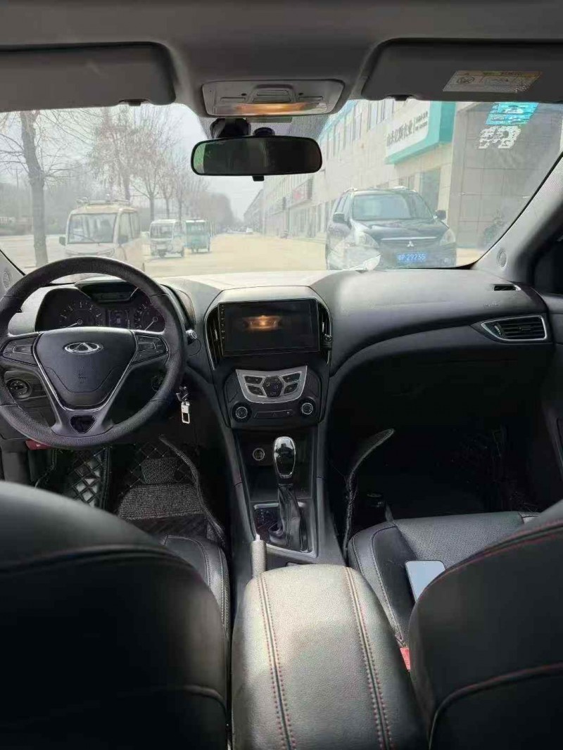 济宁17年奇瑞艾瑞泽4