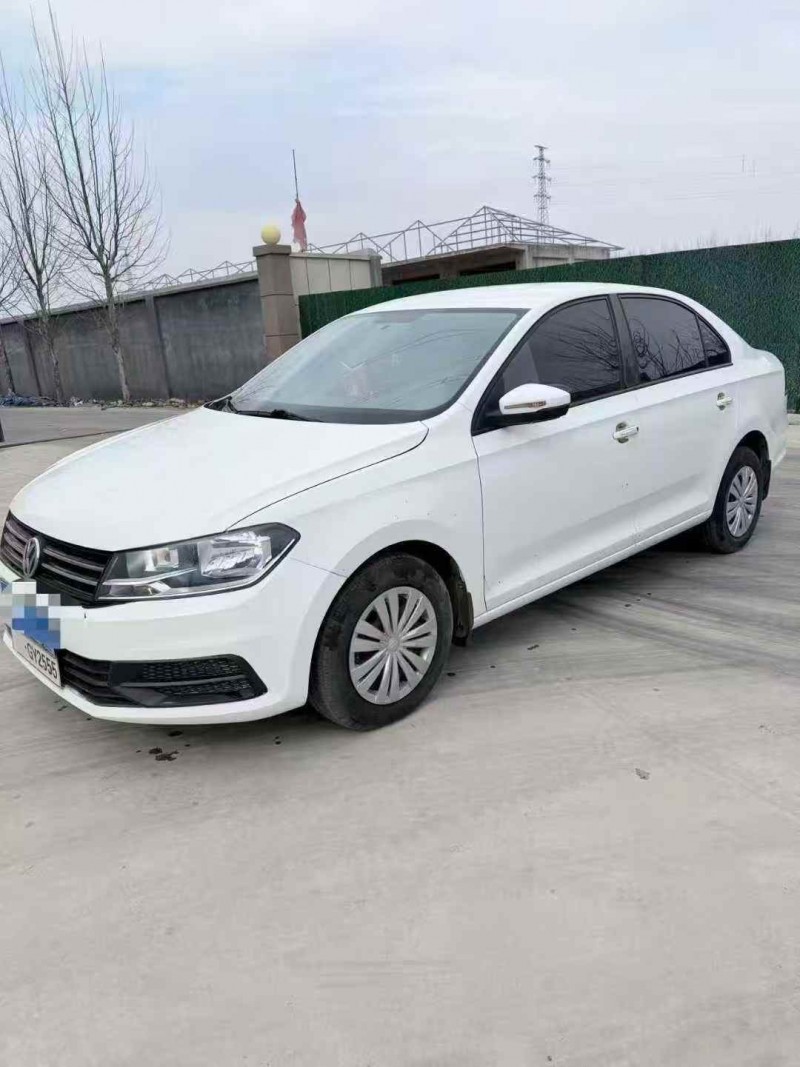 潍坊20年大众桑塔纳2