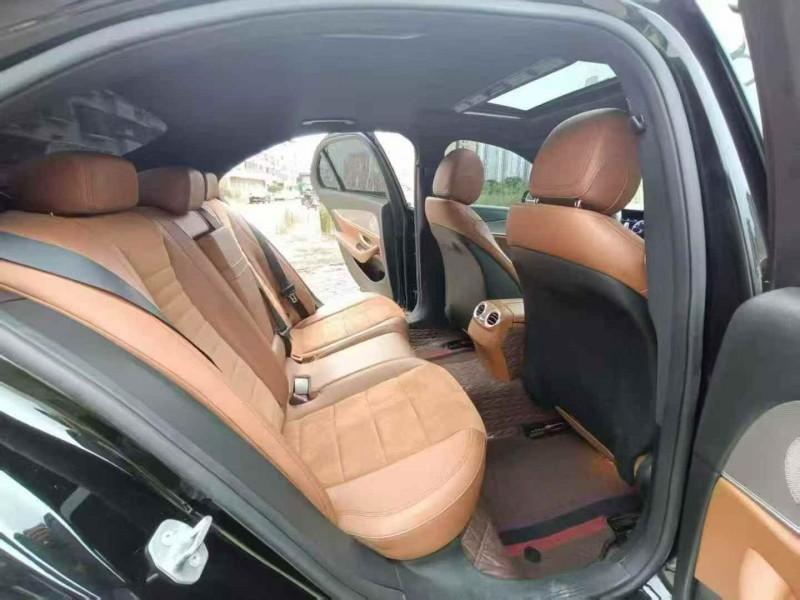 张家界18年奔驰E5