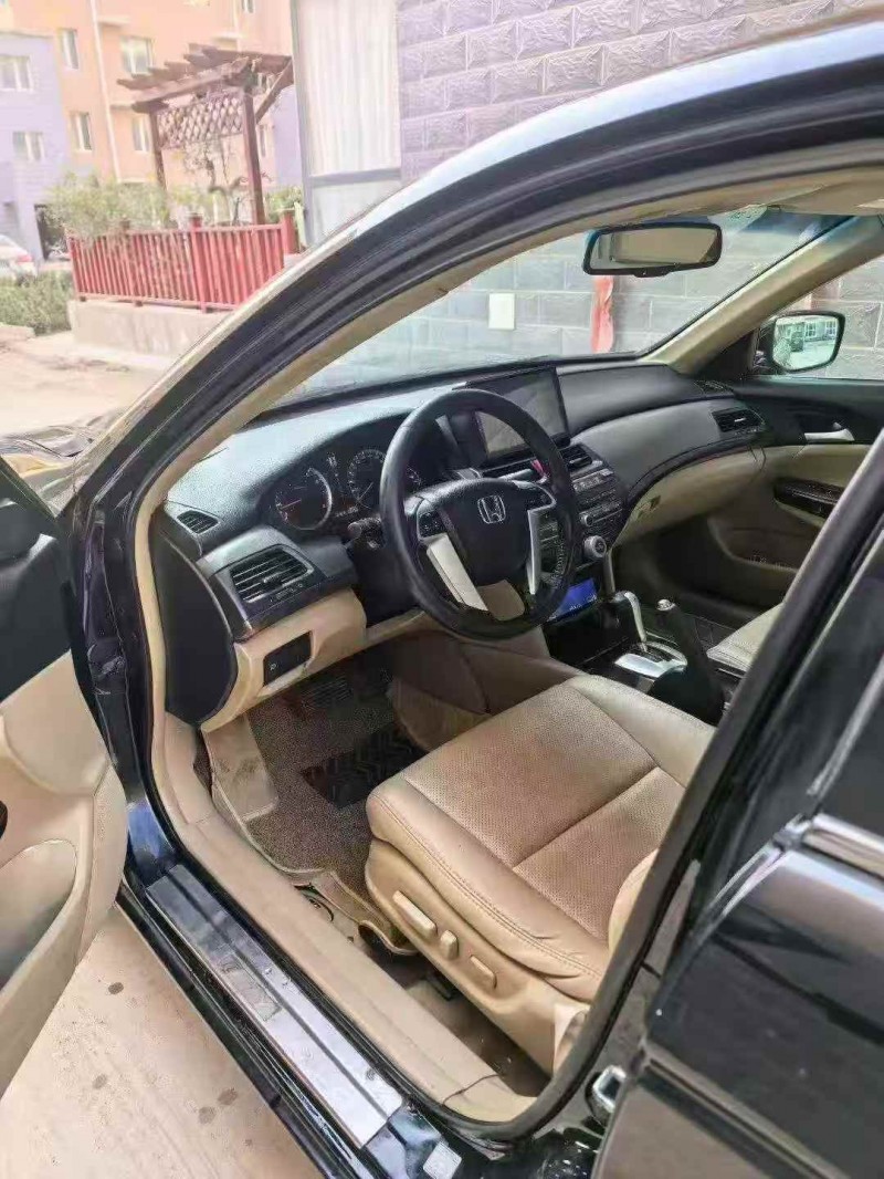 张家口13年本田雅阁6