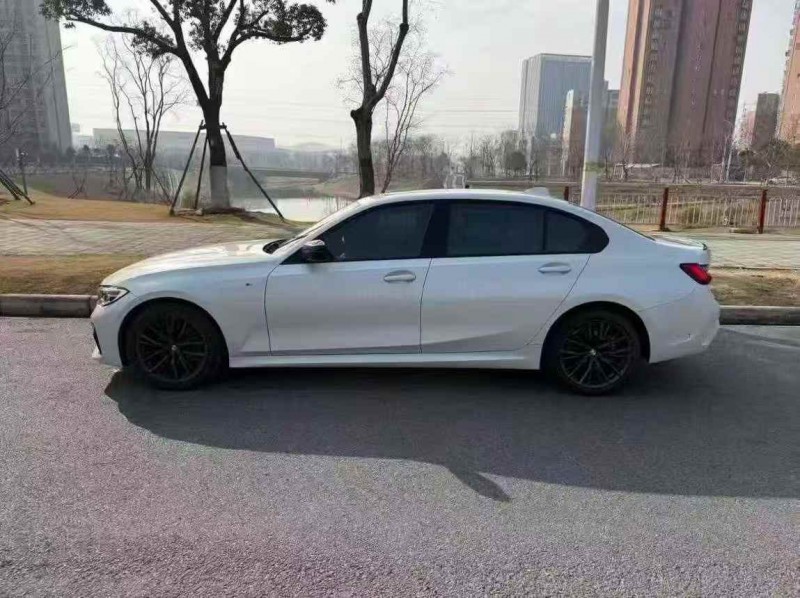 荆州21年宝马3系8