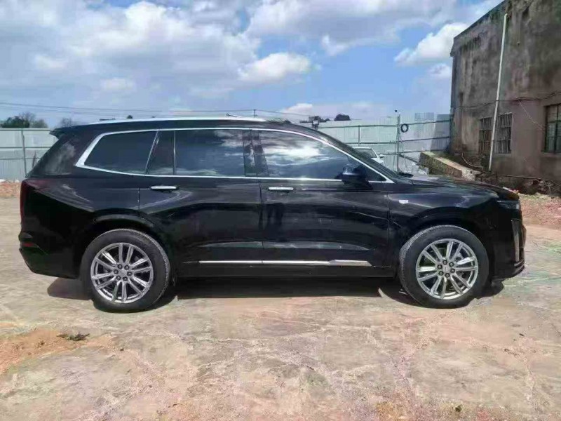 保山23年凯迪拉克XT68