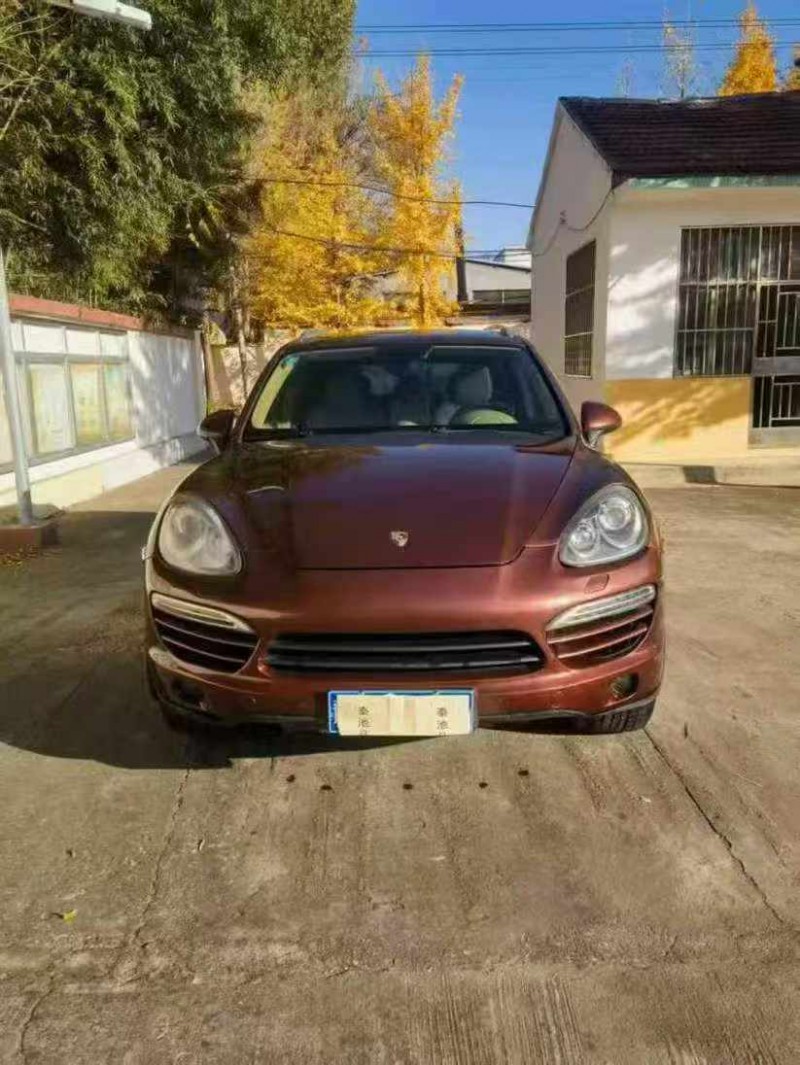 潍坊13年保时捷卡宴1