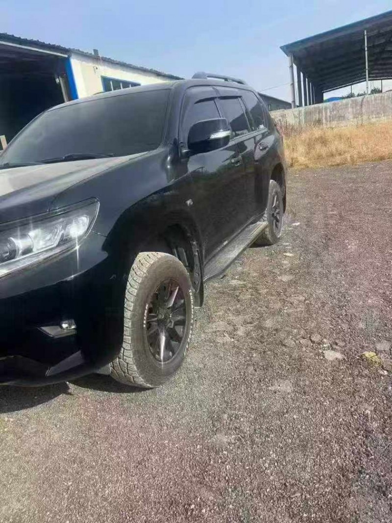 潍坊19年丰田普拉多3