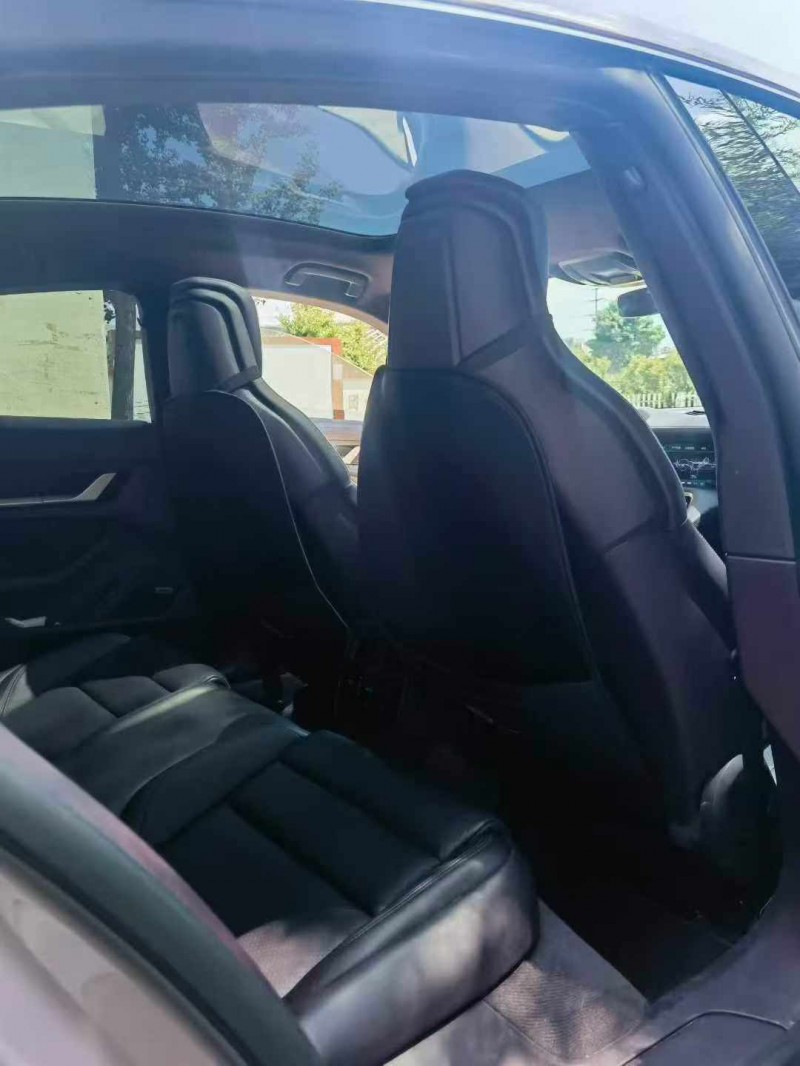 潍坊21年保时捷Taycan6