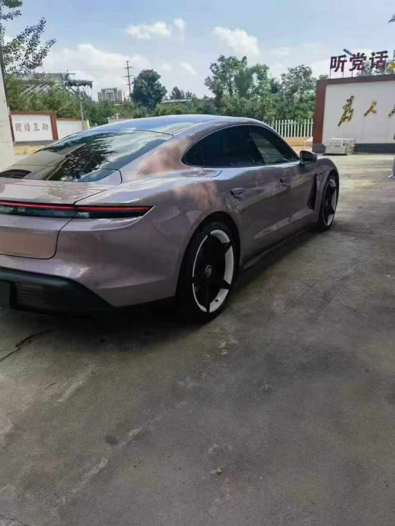 潍坊21年保时捷Taycan8