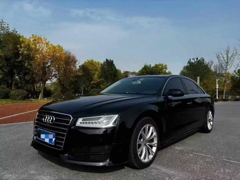 潍坊17年奥迪A8L3