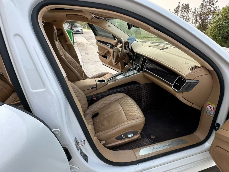 徐州11年保时捷帕拉梅拉5