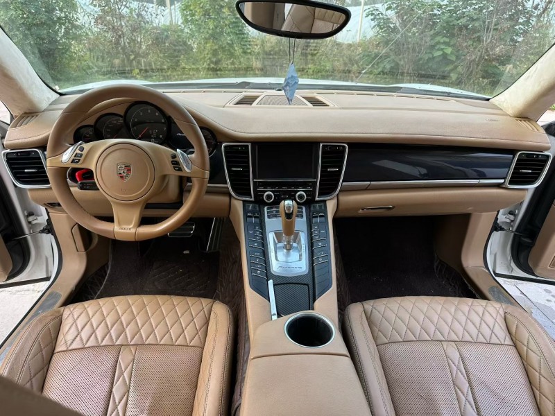 徐州11年保时捷帕拉梅拉6