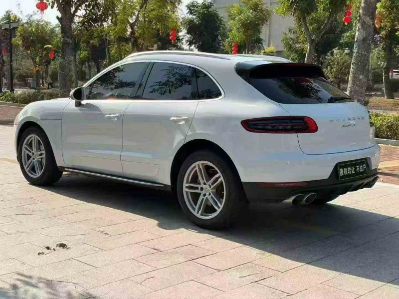 江门20年保时捷Macan8