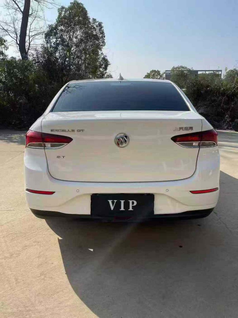 襄阳19年别克英朗8