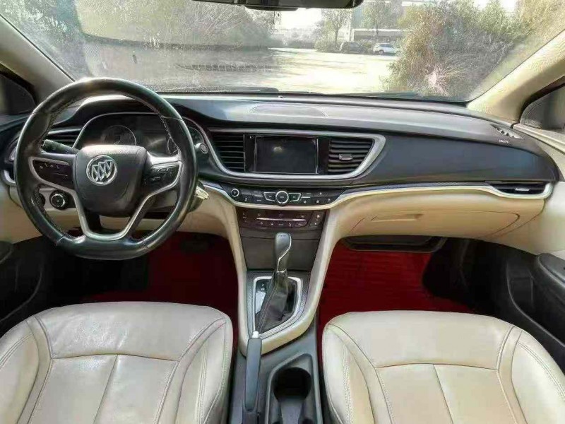 襄阳19年别克英朗9