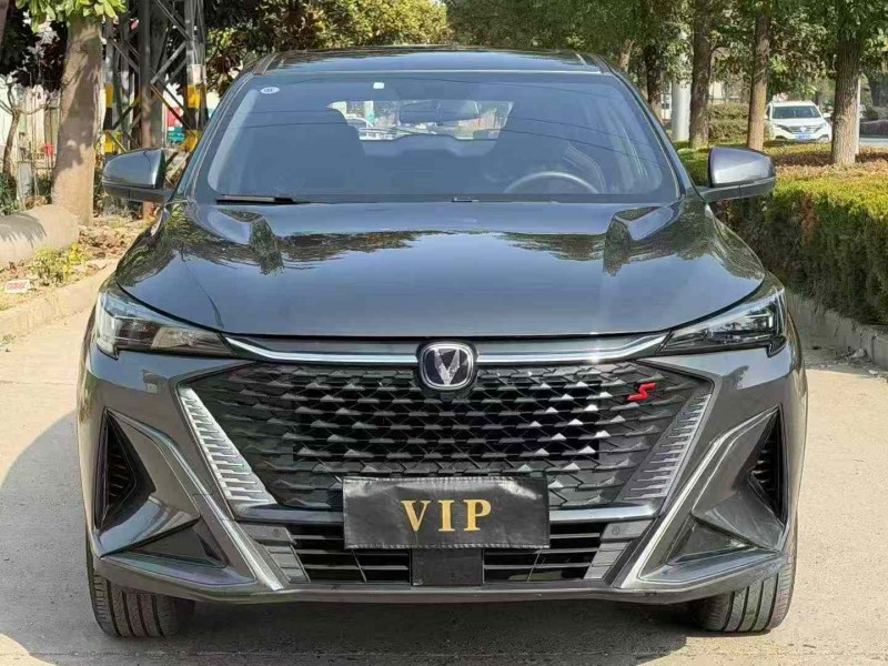 襄阳25年长安汽车欧尚1