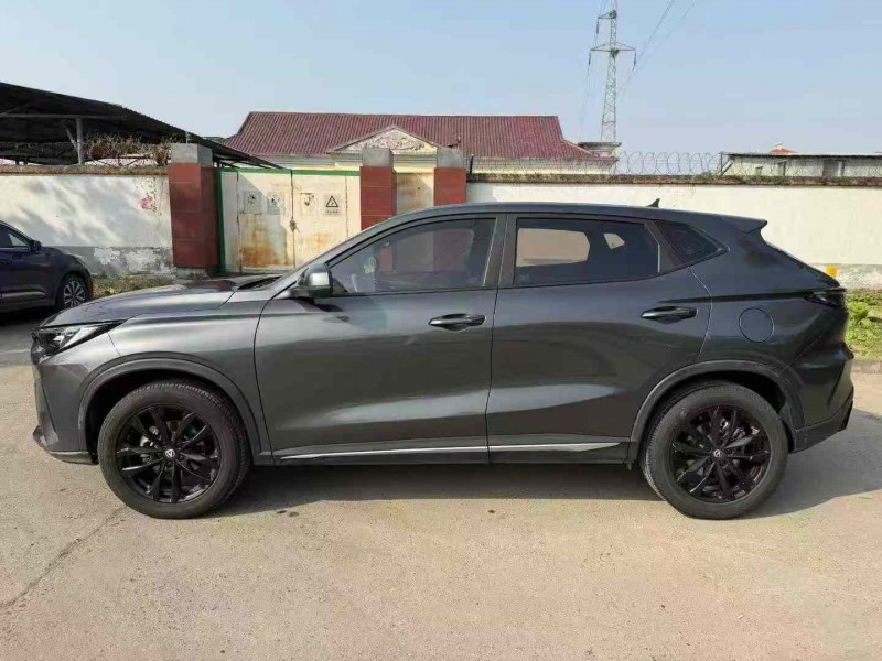 襄阳25年长安汽车欧尚8