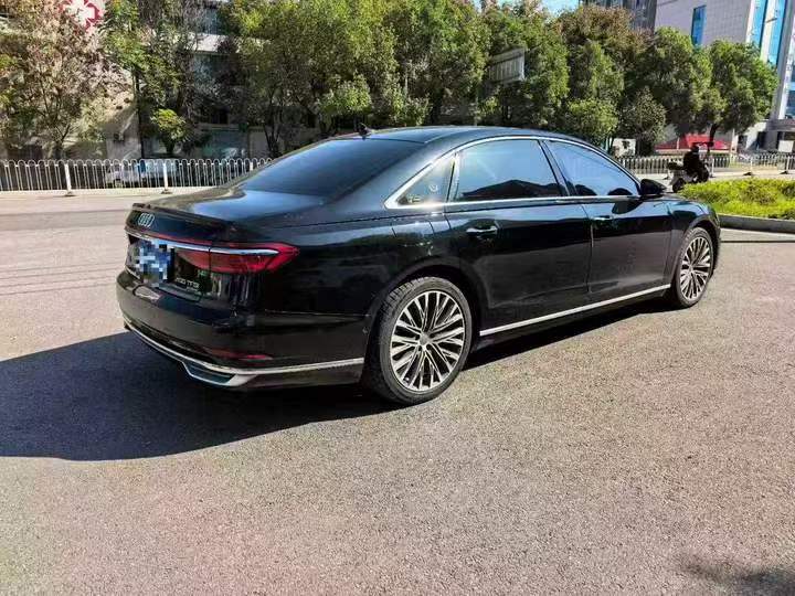 汕头20年奥迪A8L9