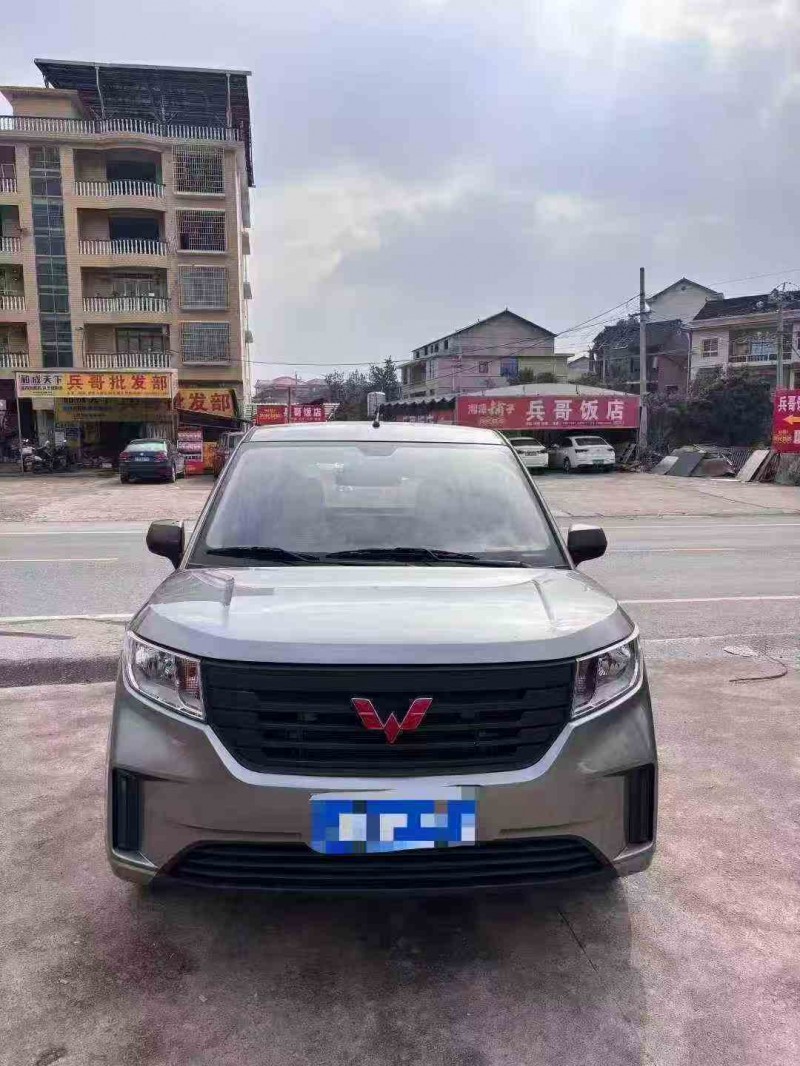 邵阳23年五菱汽车宏光1