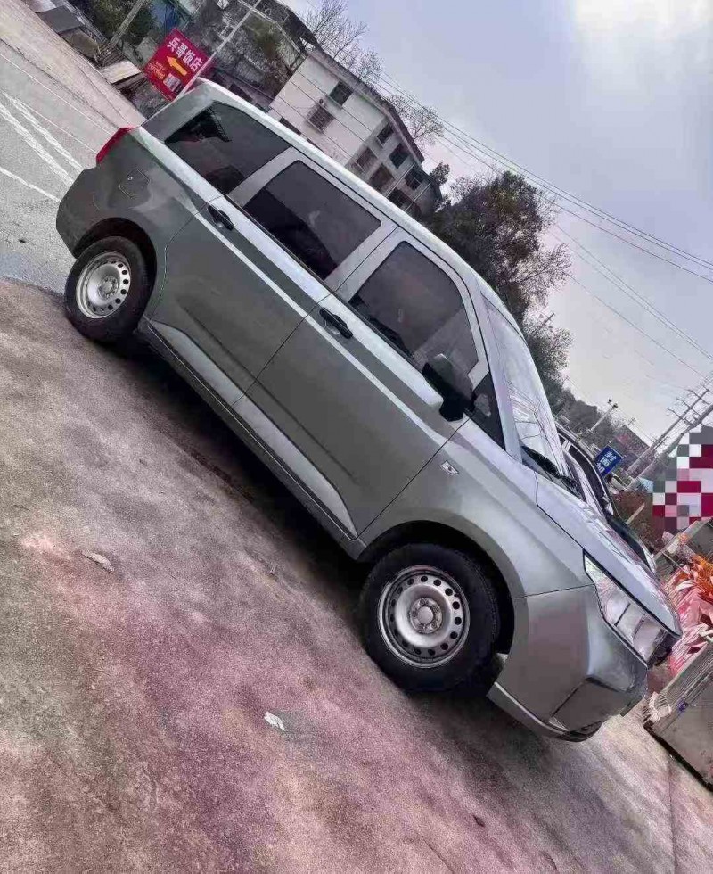 邵阳23年五菱汽车宏光3