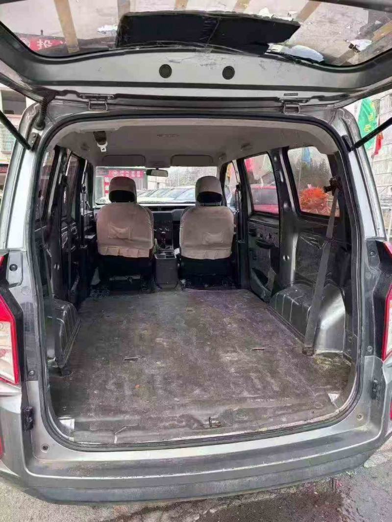 邵阳23年五菱汽车宏光6