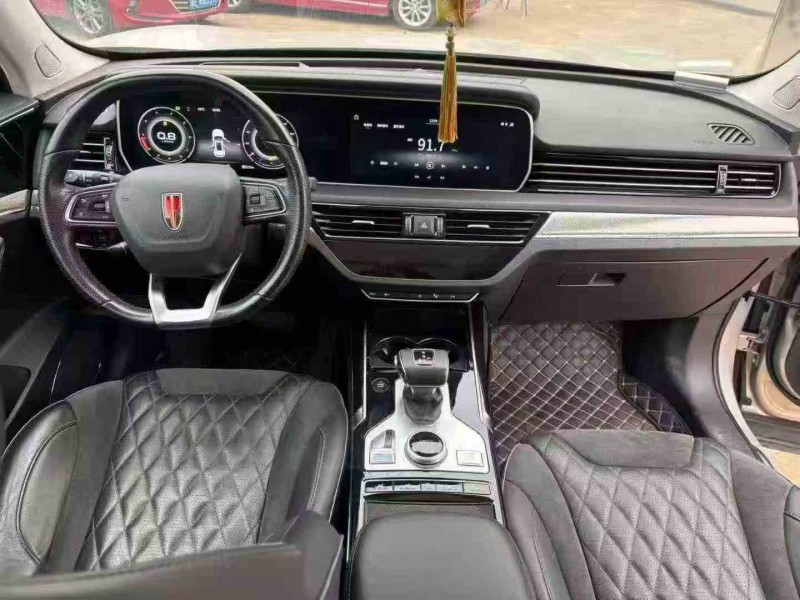 张家界21年红旗HS54