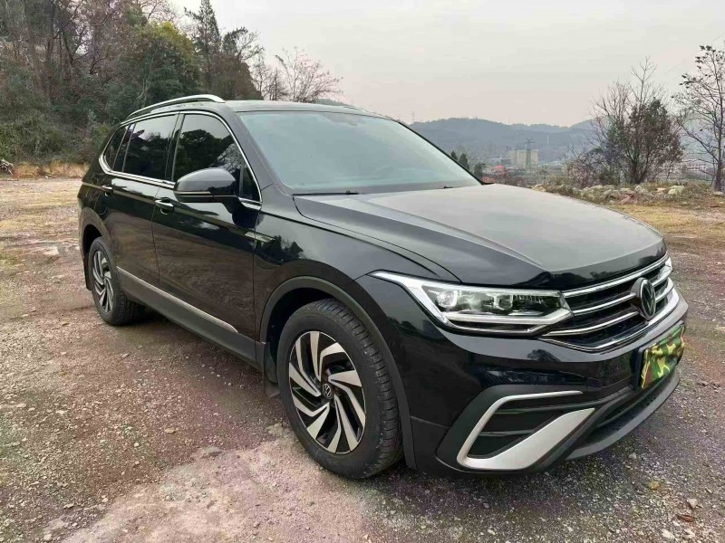 张家界24年大众途观3