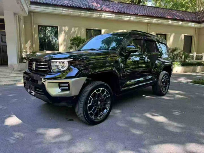 南通25年长城汽车坦克2