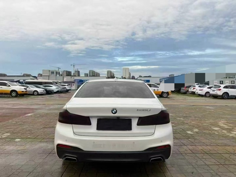 安阳18年宝马5系8