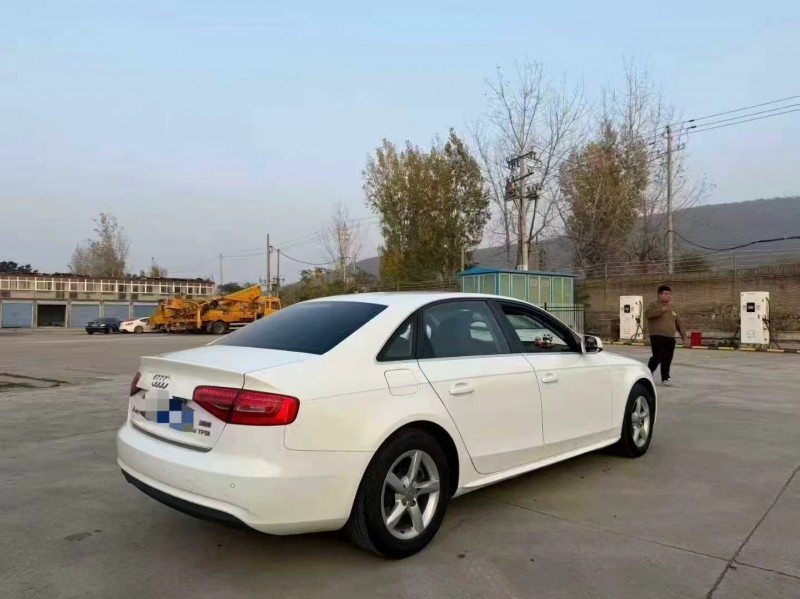 安阳14年奥迪A4L8