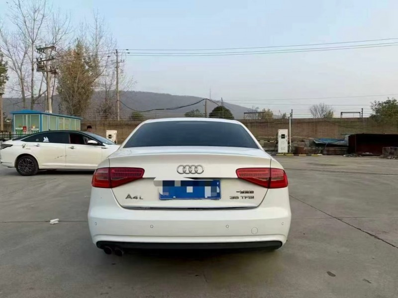 安阳14年奥迪A4L9