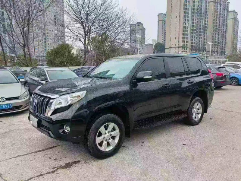 邵阳17年丰田普拉多3