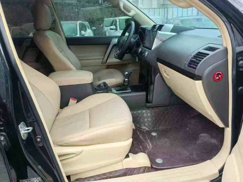 邵阳17年丰田普拉多5