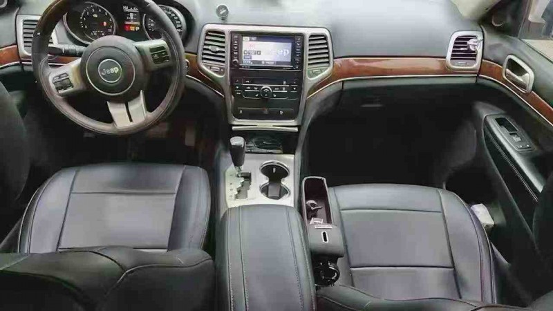 荆门13年Jeep大切诺基5