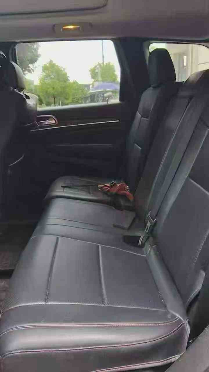 荆门13年Jeep大切诺基6