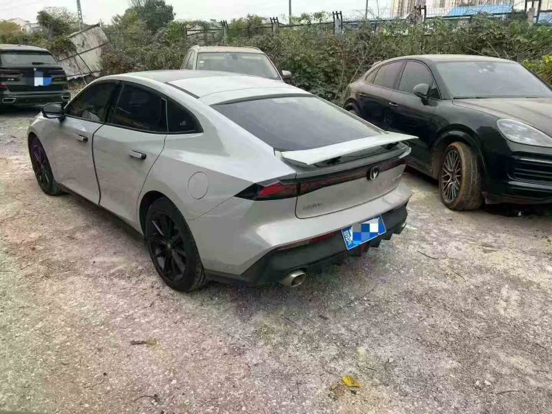 荆州24年长安汽车UNI9