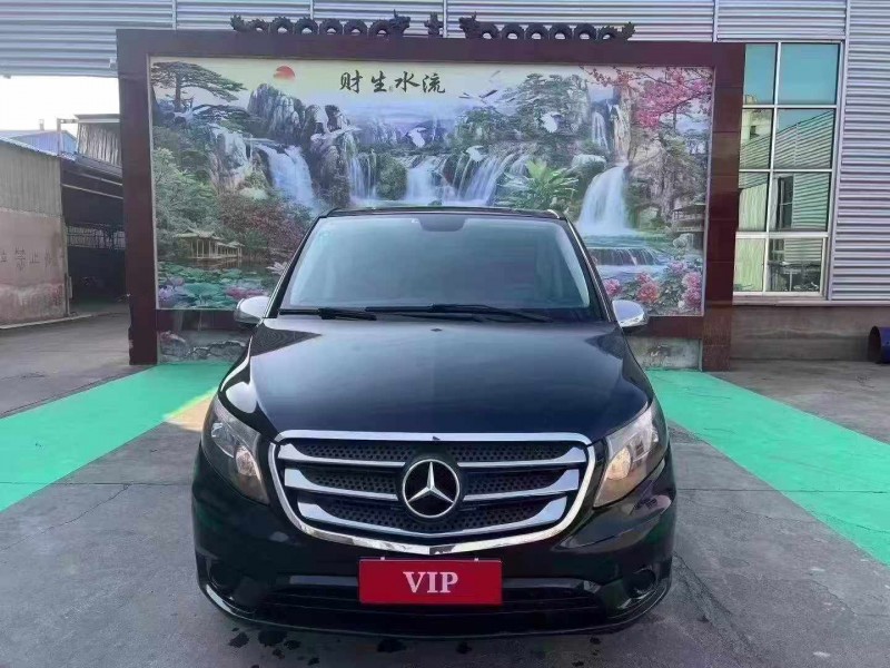 临沂17年奔驰威霆1