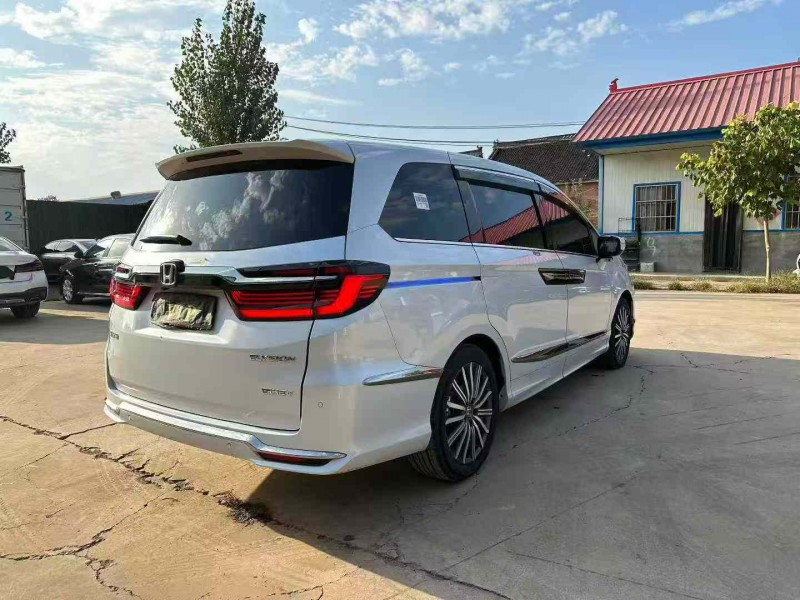 焦作25年本田艾力绅8