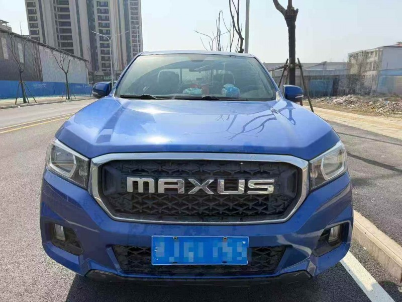 荆州22年大通T701