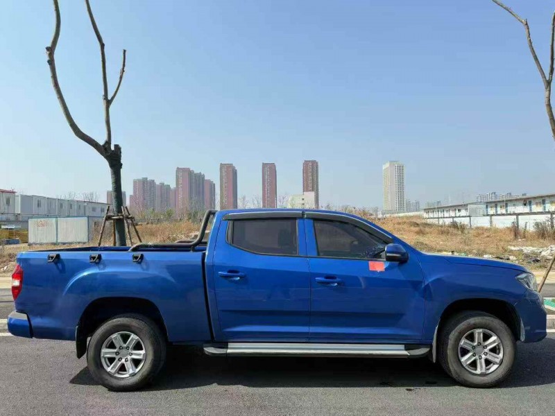 荆州22年大通T707