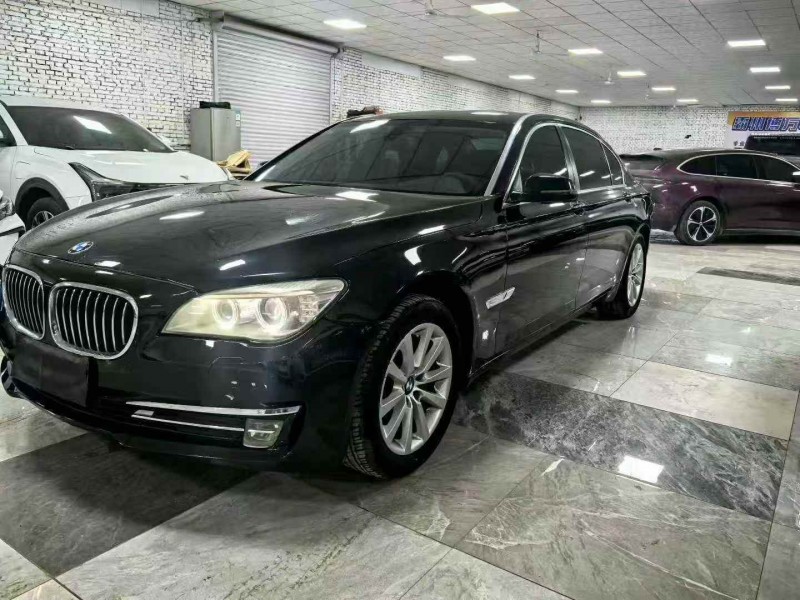 保定14年宝马7系2