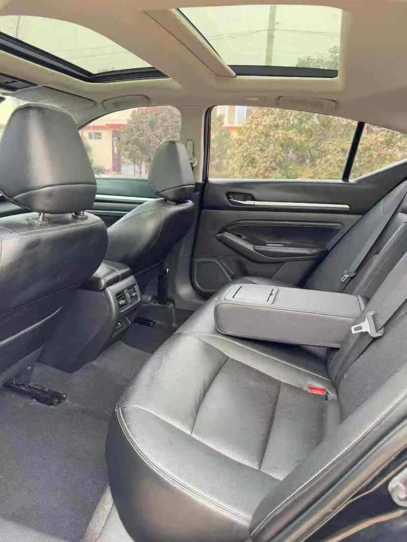 枣庄22年日产天籁5