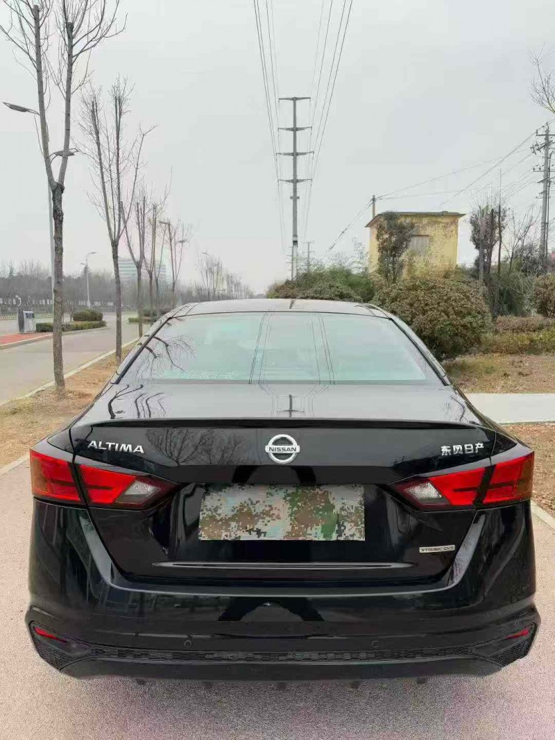 枣庄22年日产天籁9