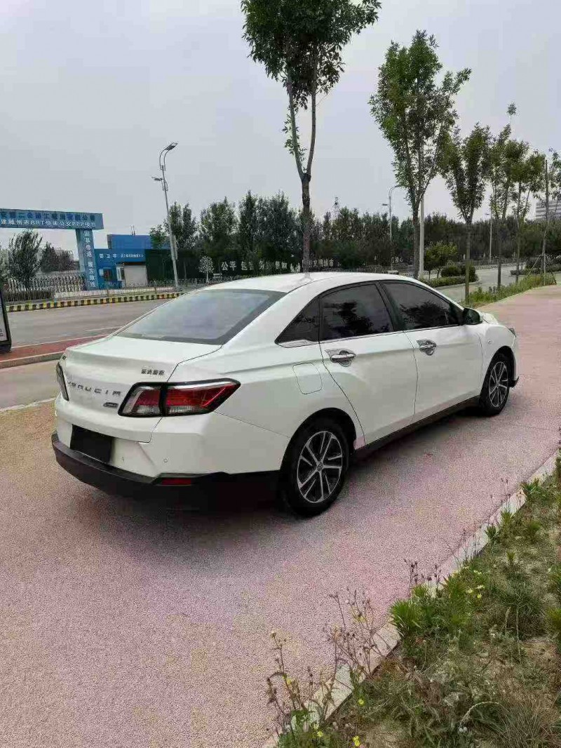 枣庄19年启辰D608