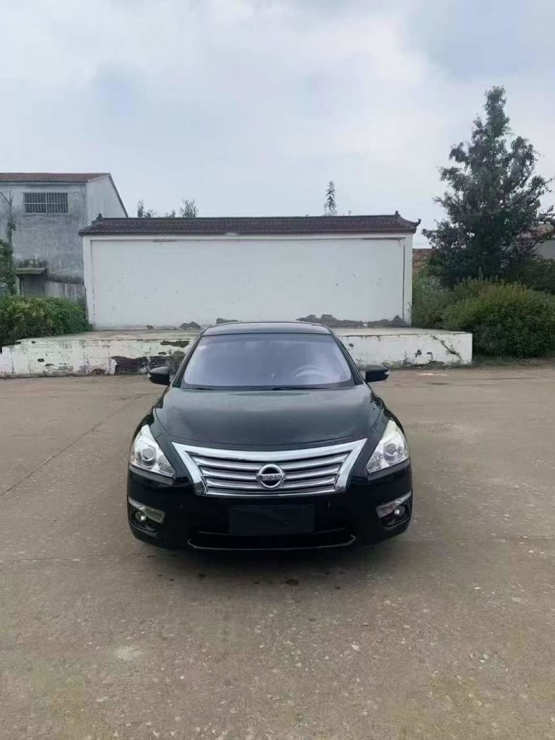 徐州15年日产天籁1