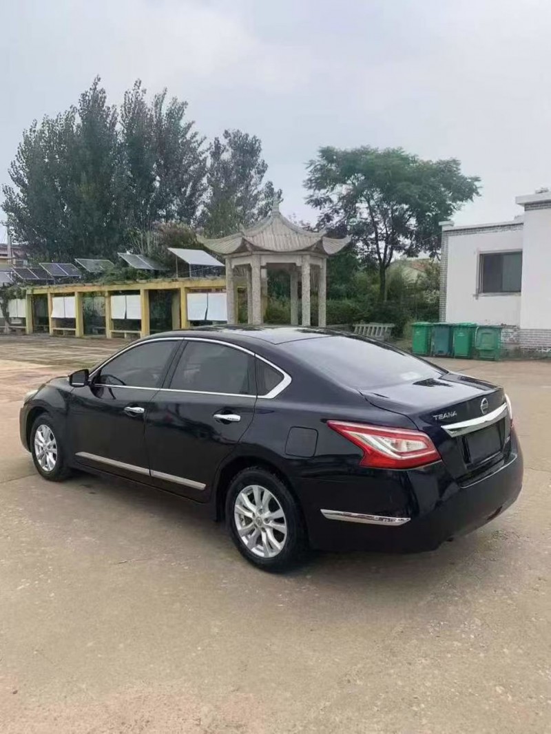 徐州15年日产天籁4